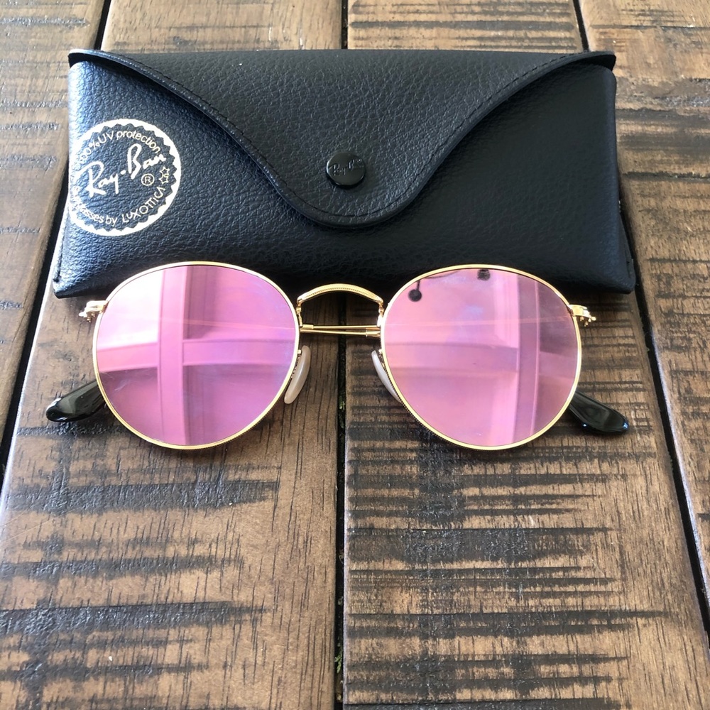 Rose gold Ray-bans